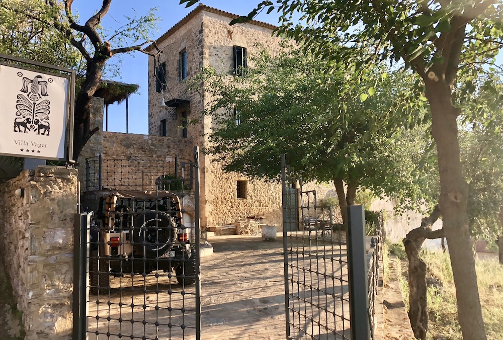 Villa Vager Mani 41/50
