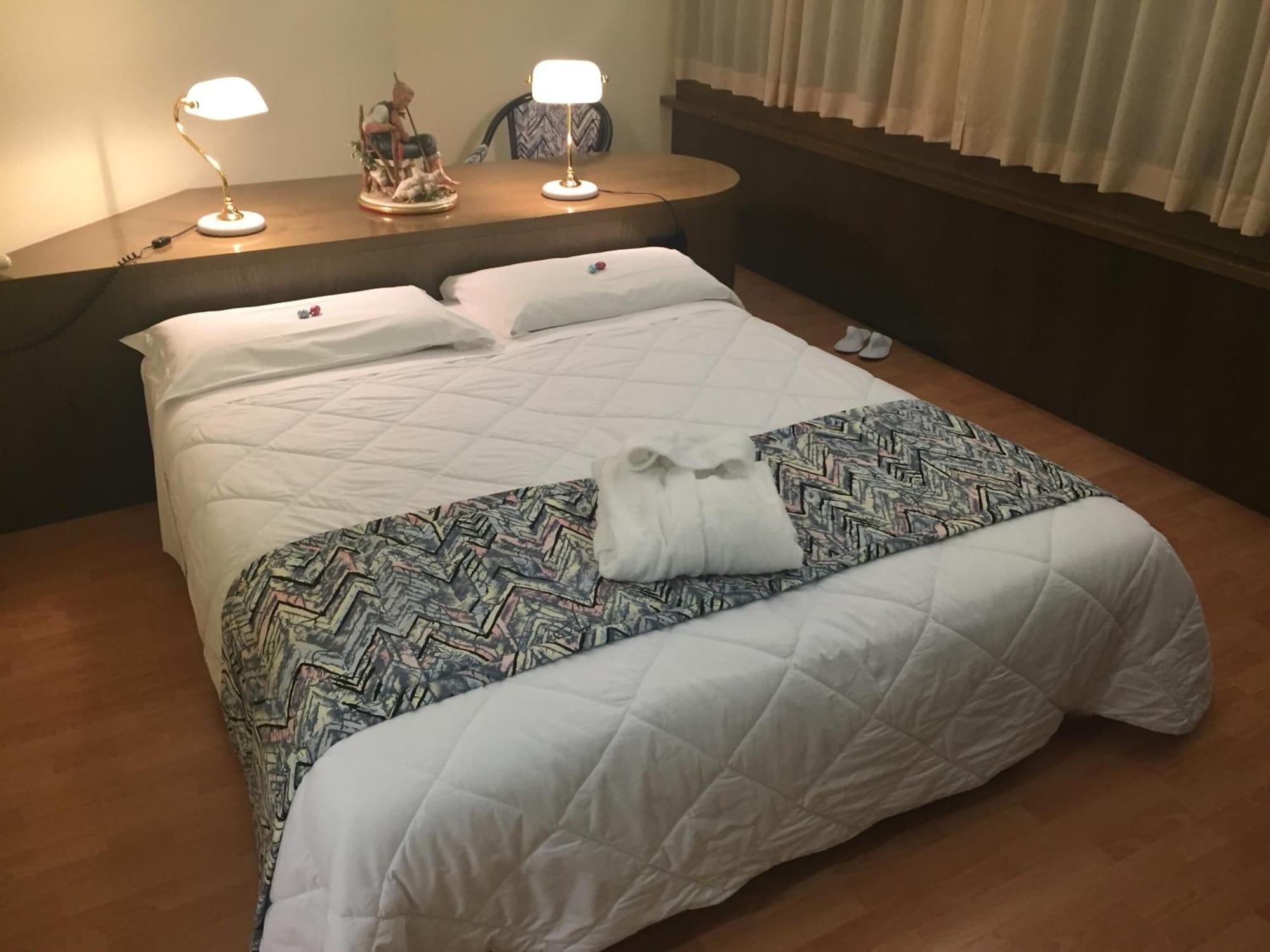 Hotel Melas 19/50