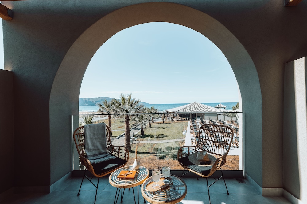 Eliros Mare Beachfront Poem Hotel 73/93