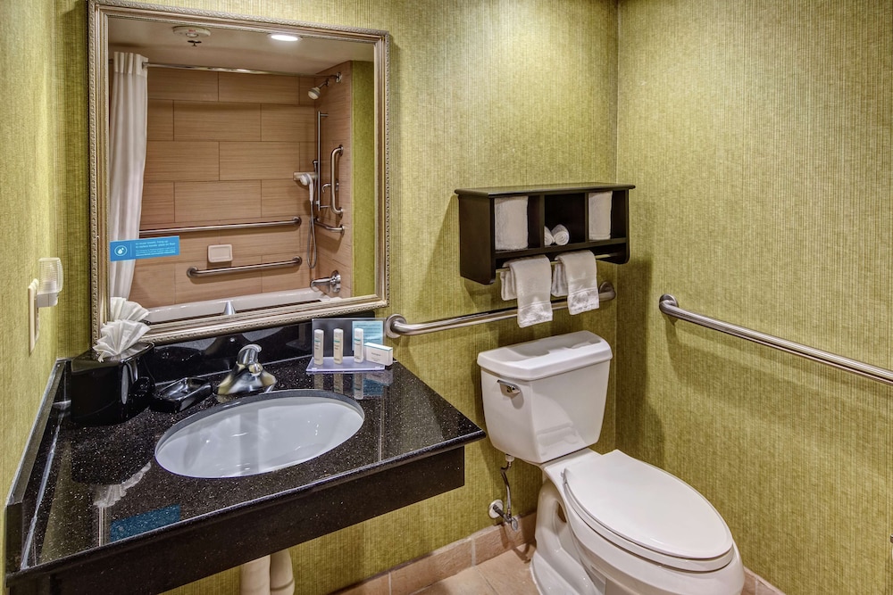 Hampton Inn Asheville Tunnel Road 21/63