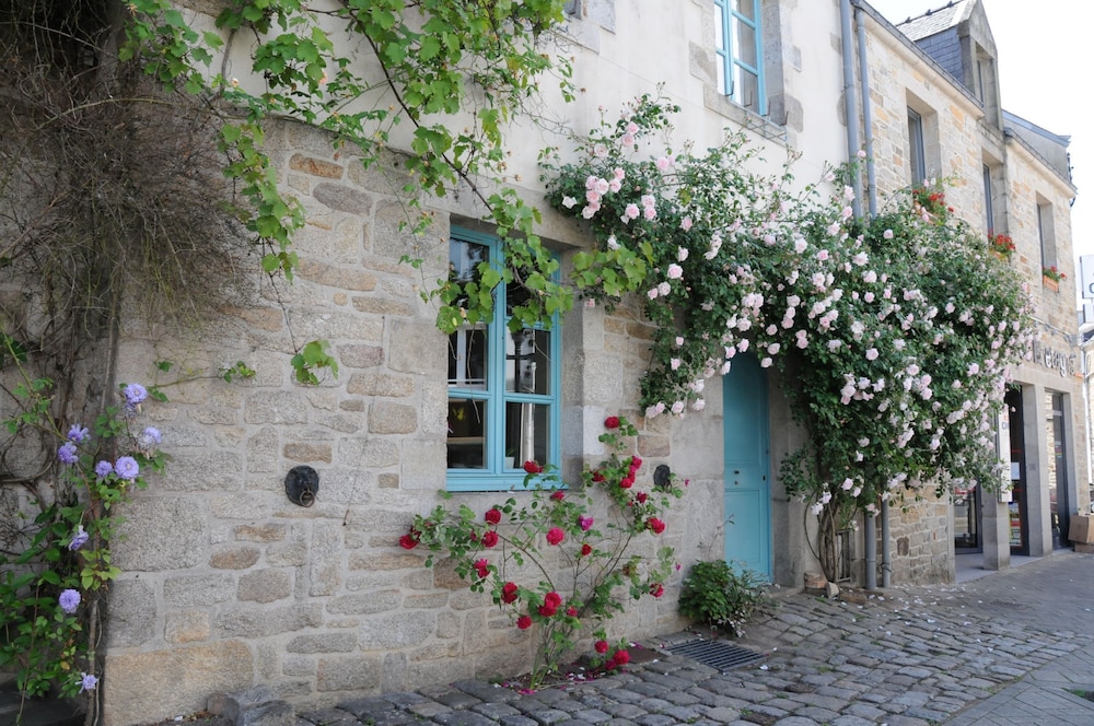 L'AUBERGE BRETONNE 39/50