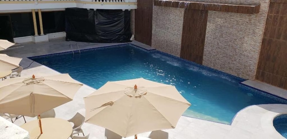 Hotel Las Americas 37/63