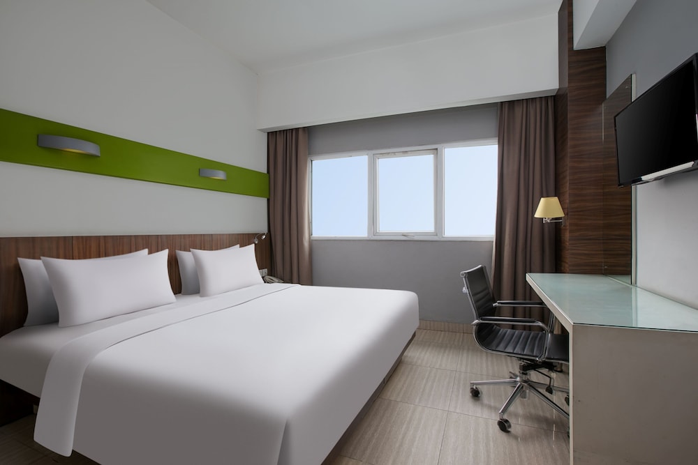 Hotel Santika Cikarang 11/49