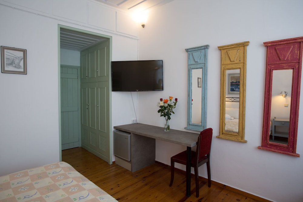 Nostos Beach Boutique Hotel 57/73