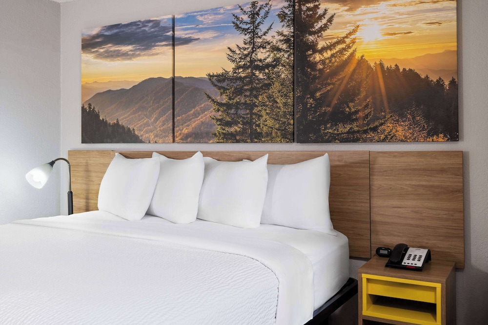Days Inn by Wyndham Salisbury NC 12/21