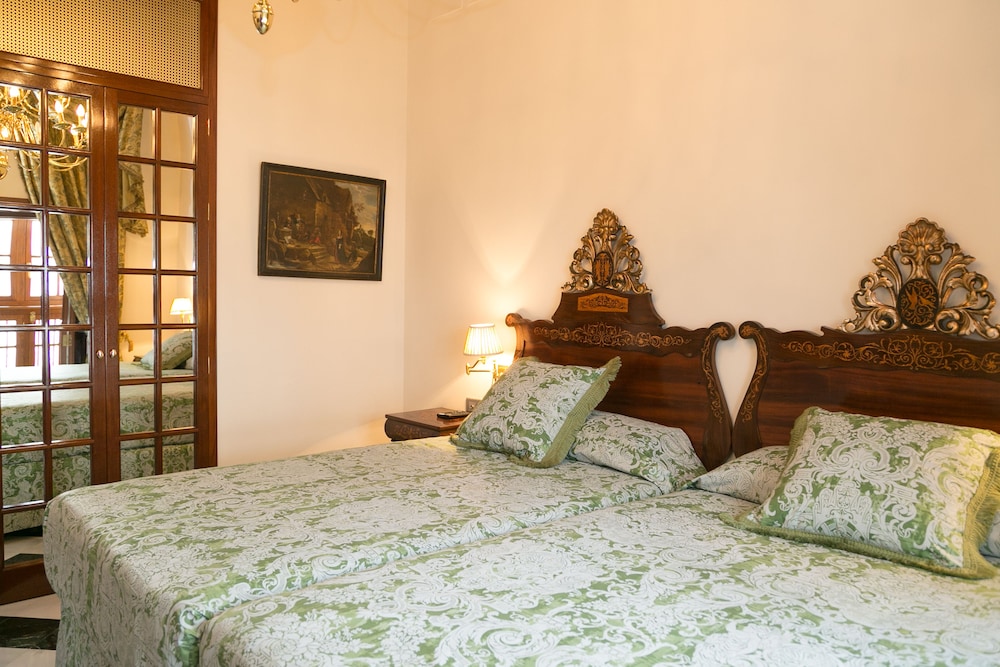 Hotel Ateneo Sevilla 29/50