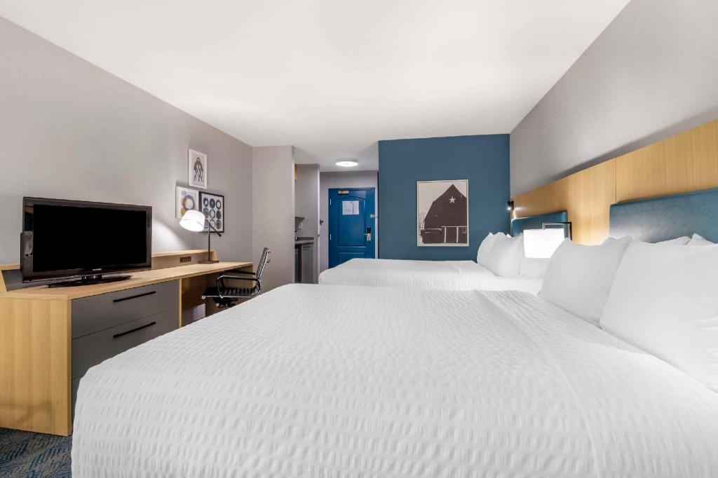 Upgrade, 2 Queen Beds، Clarion Hotel & Conference Centre Abbotsford - Fraser Valley 2/5
