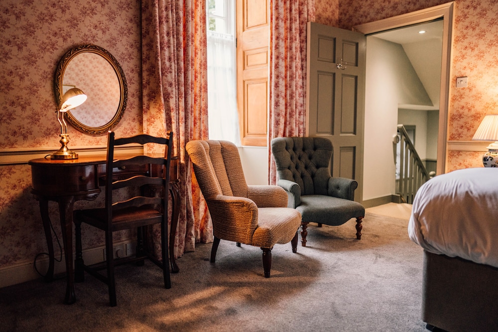FORSS HOUSE HOTEL 31/40