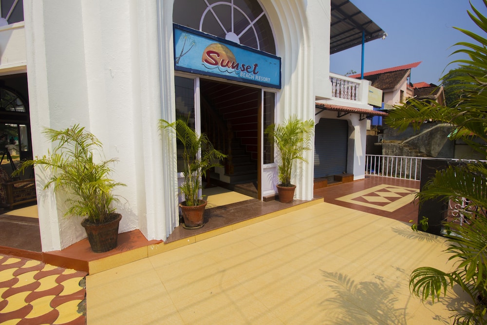 The Sunset Beach Resort 33/34