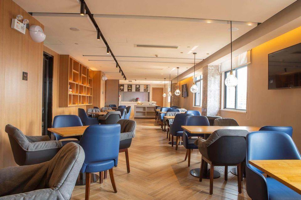 Alarun Hotel (Zhanjiang Shimao Mansion) 14/15