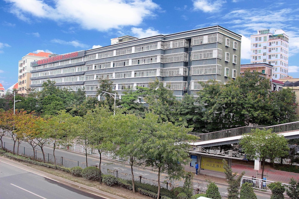 Linghang Hotel Shenzhen Airport Branch 2/19