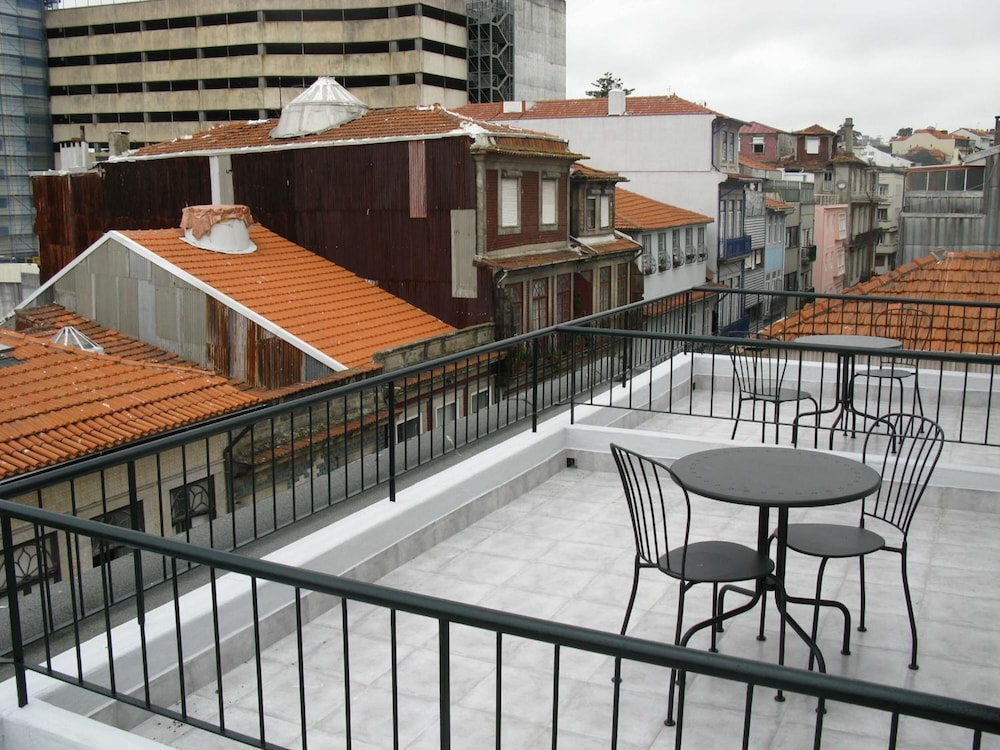 HOTEL SAO GABRIEL(FORMERLY Solar Residencial S. Gabriel) 33/45