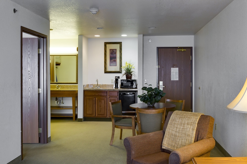 Holiday Inn Express Hotel Suites Jacksonville 41/52