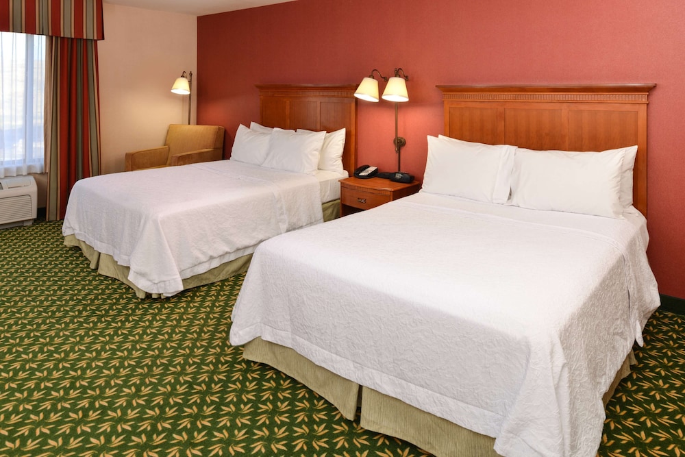 Hampton Inn & Suites Casper 15/34