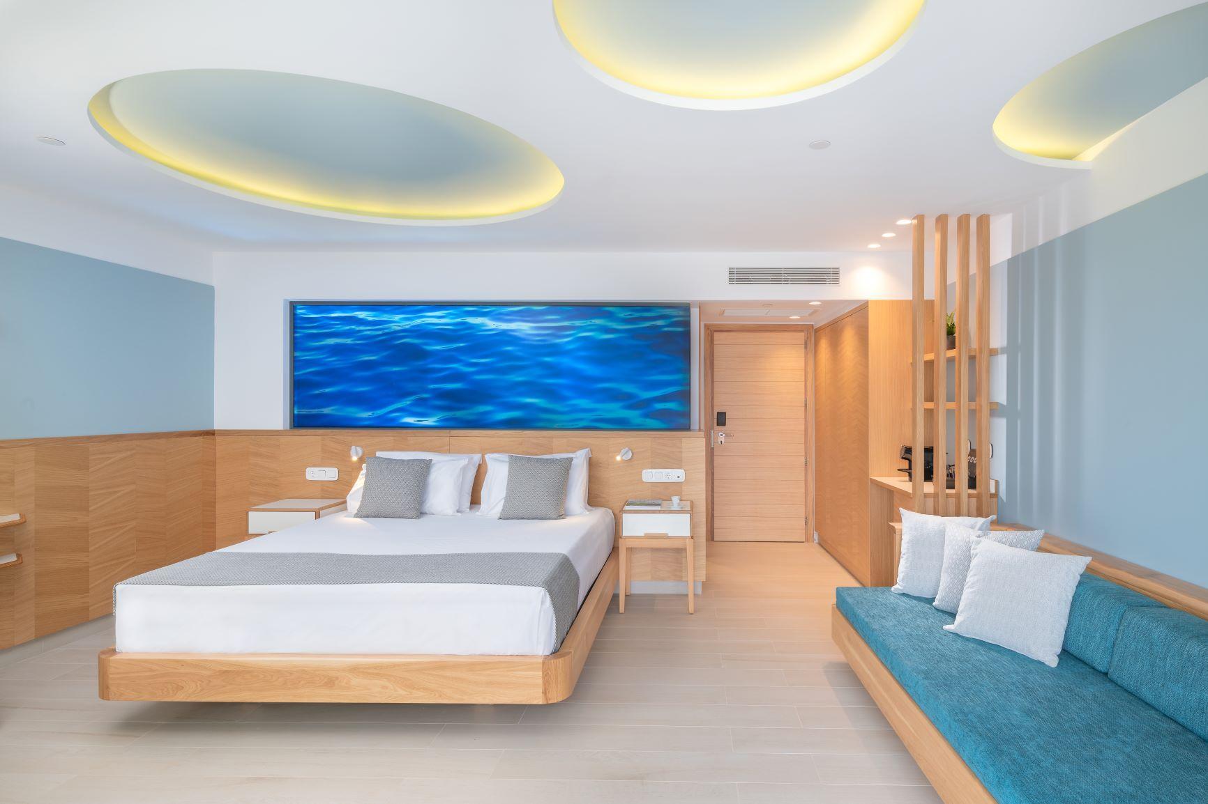 Superior, Double Bed, Sea View