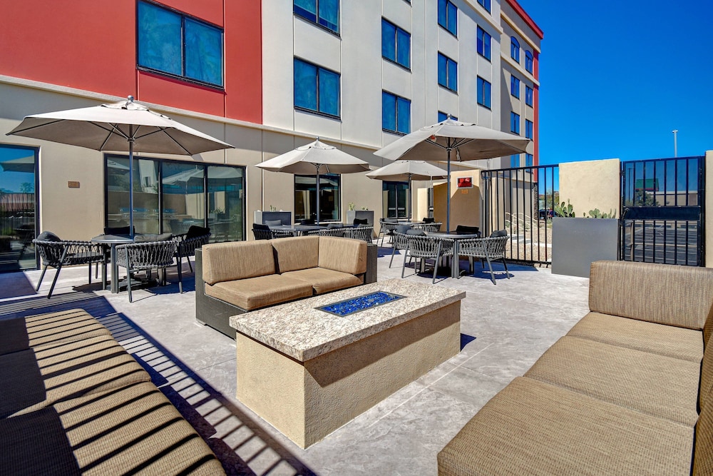 Fairfield Inn & Suites by Marriott Las Vegas Airport South 3/53