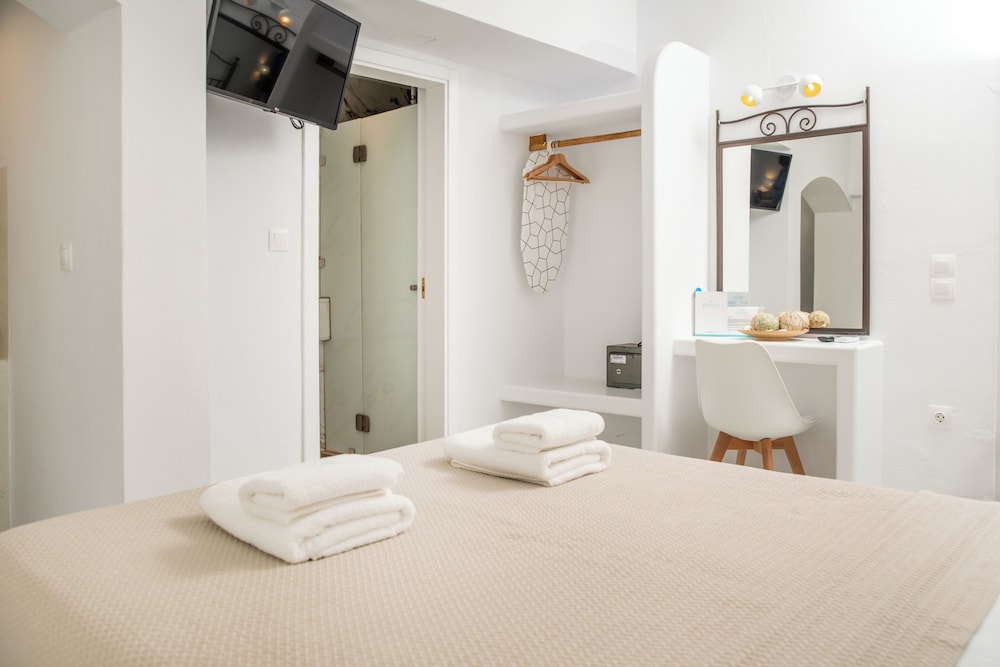 Semi Basement, Double Bed