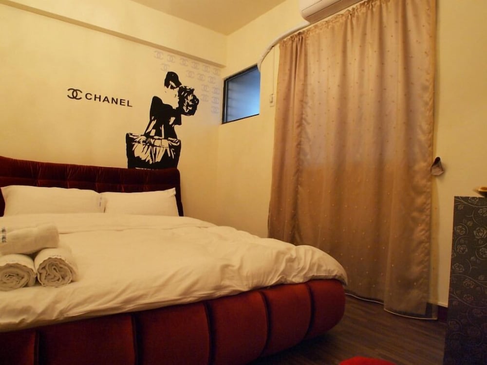 Love Fengjia Colorful Hotel 17/37