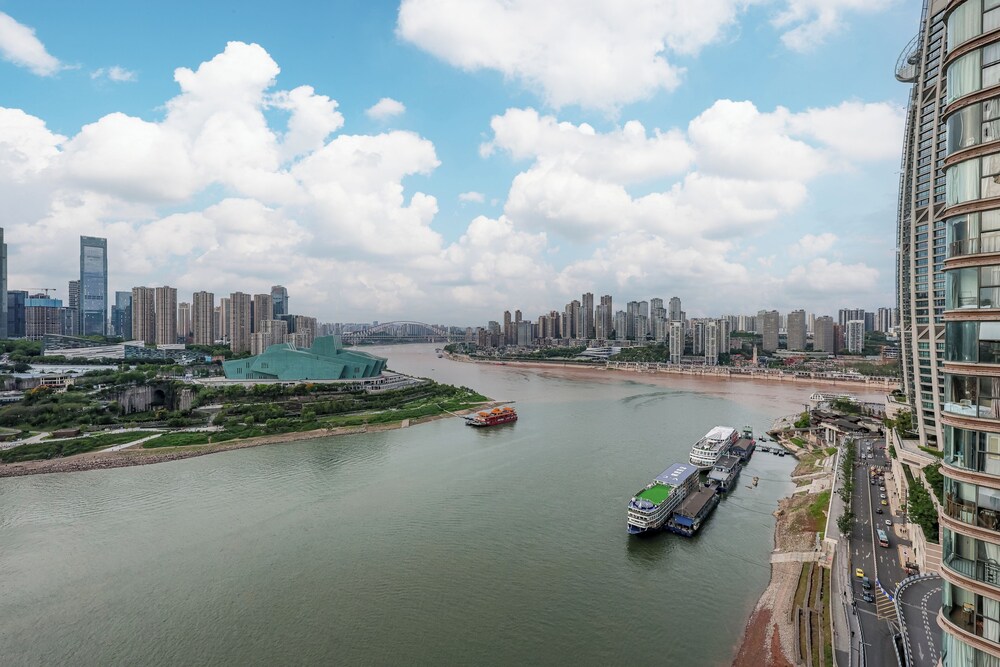 Baihong Riverview Drone Show Apartment 44/50