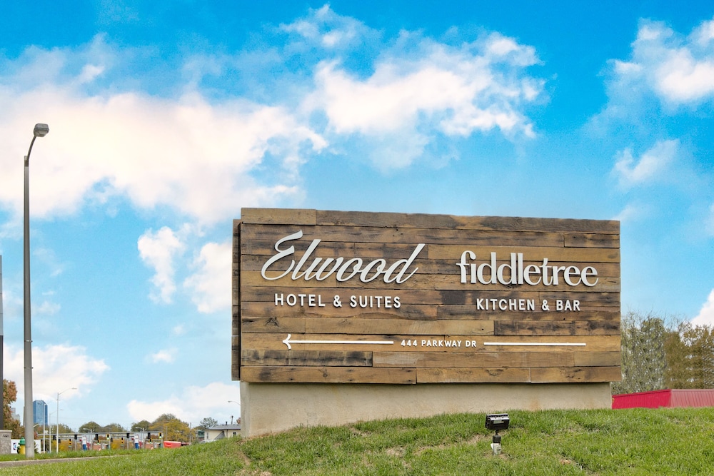 The Inn On Broadway image