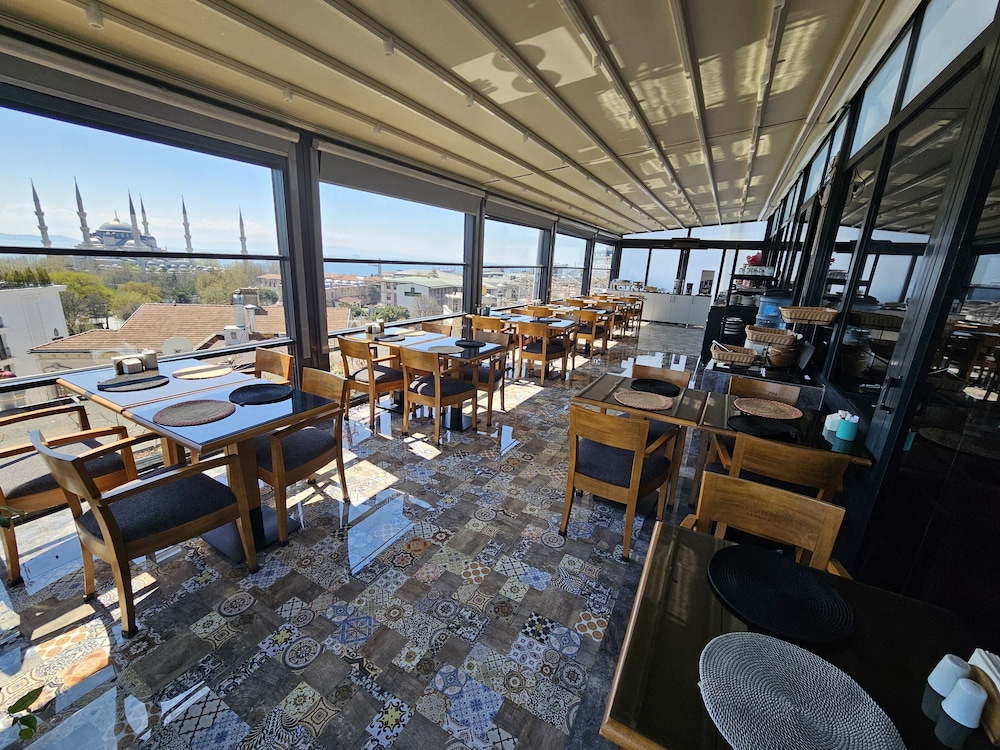 ANTHEMIS HOTEL 58/71