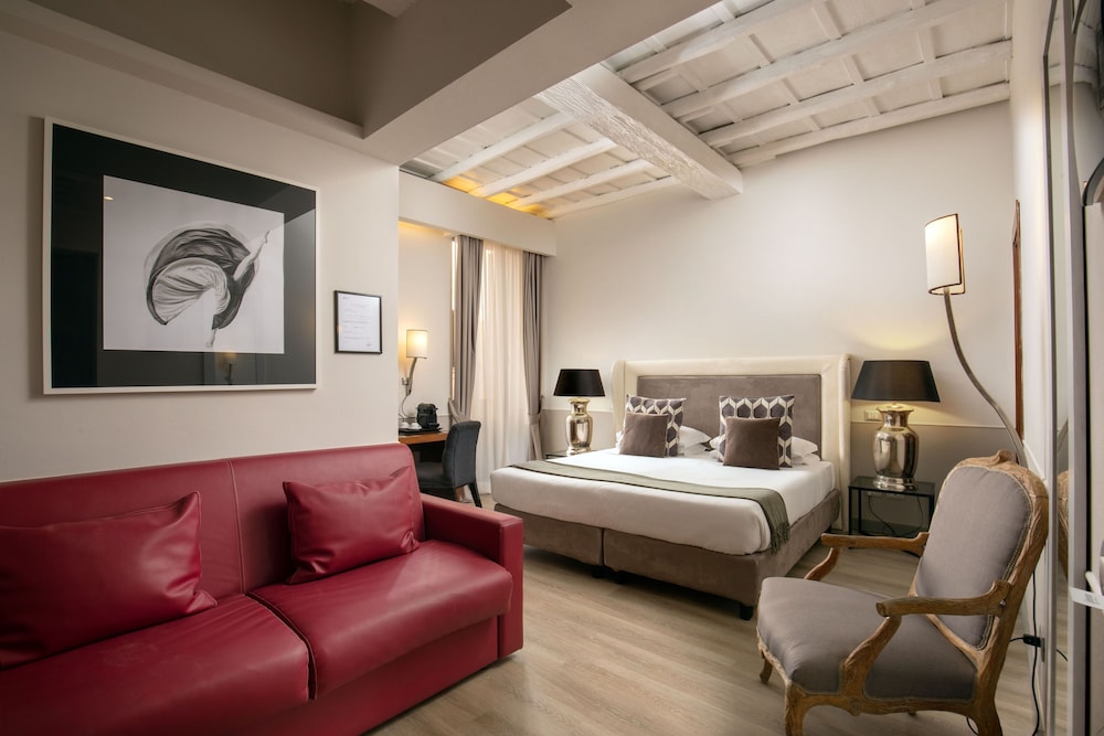 Condotti Palace 25/63