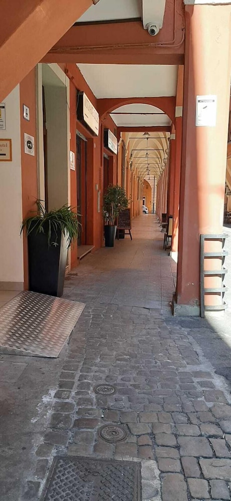 BUONHOTEL 31/46