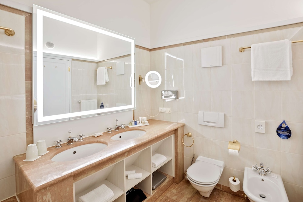 Radisson Blu Hotel Altstadt 46/50