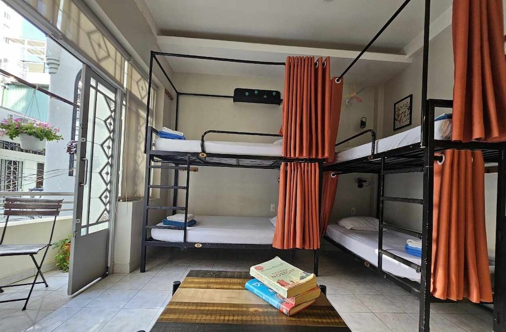Long Hostel 31/39