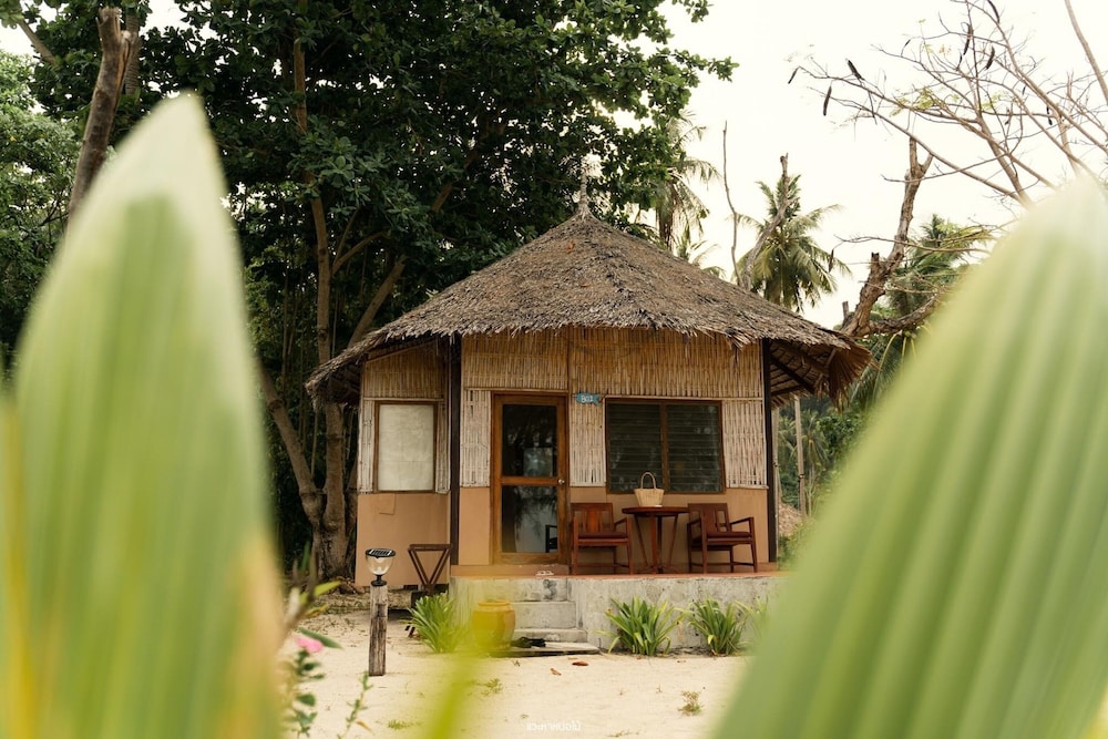 Mayalay Beach Resort 44/50