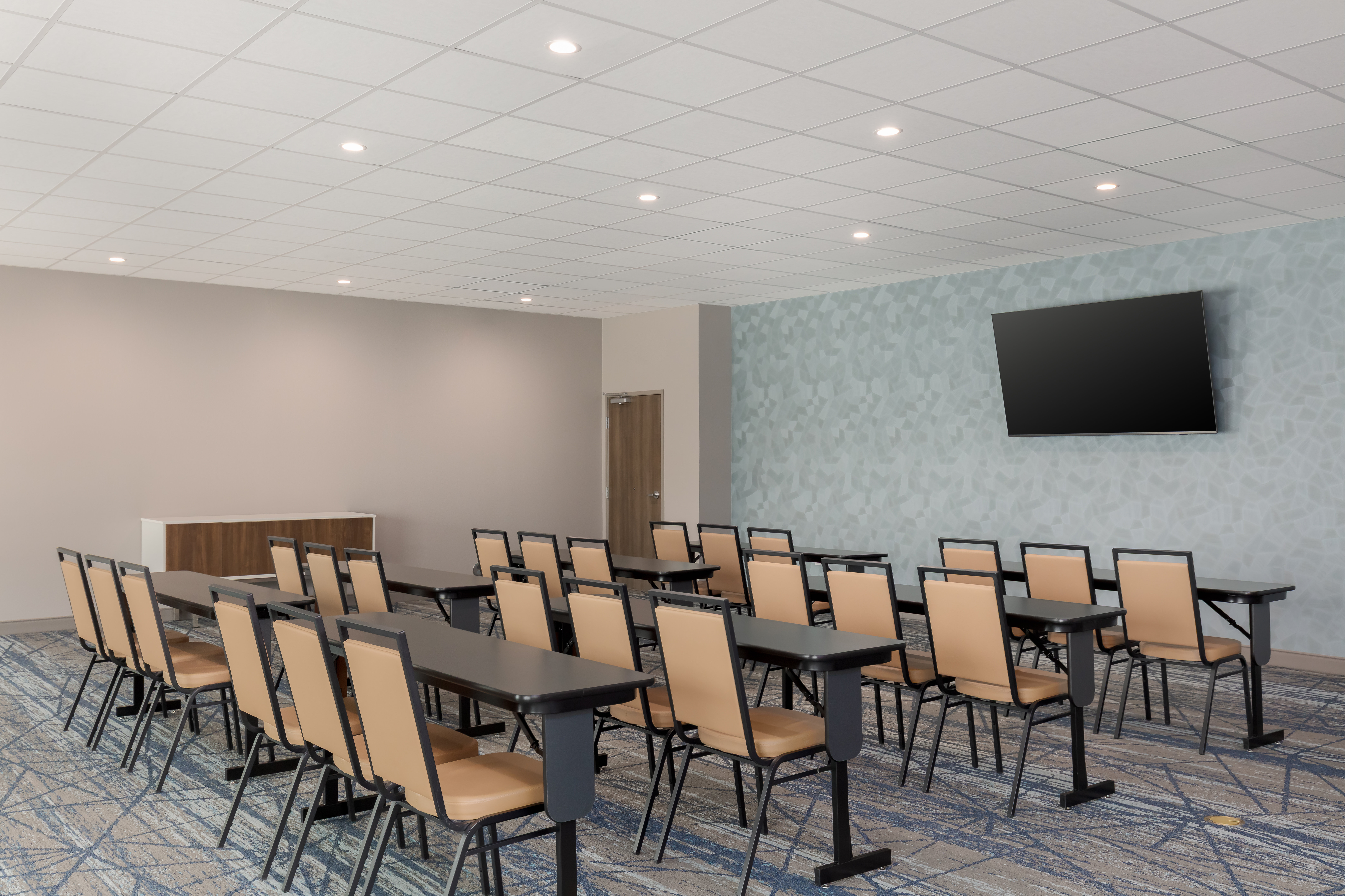 Holiday Inn Express & Suites FRISCO NORTH - PROSPER 47/52