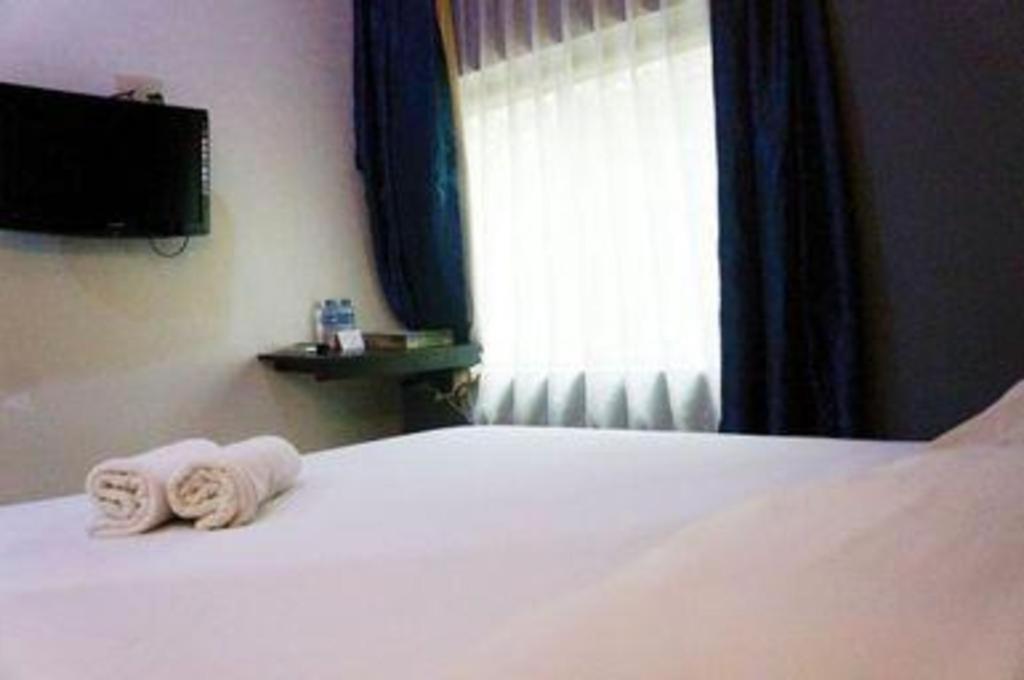 Win Hotel Blok M 20/33