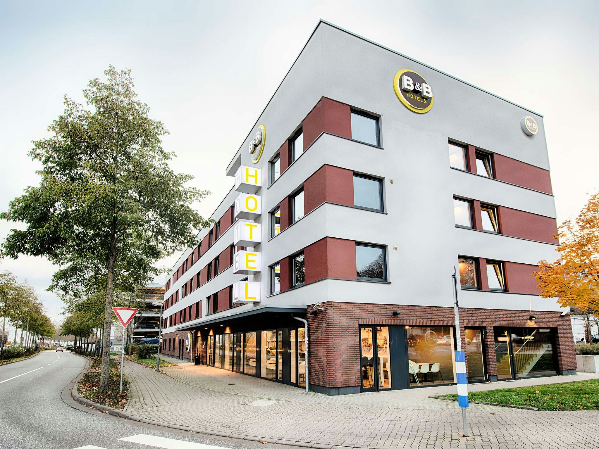 B&B Hotel Kaiserslautern 5/50