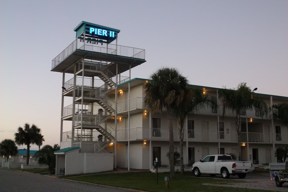 Days Inn & Suites by Wyndham Lake Okeechobee 3/50