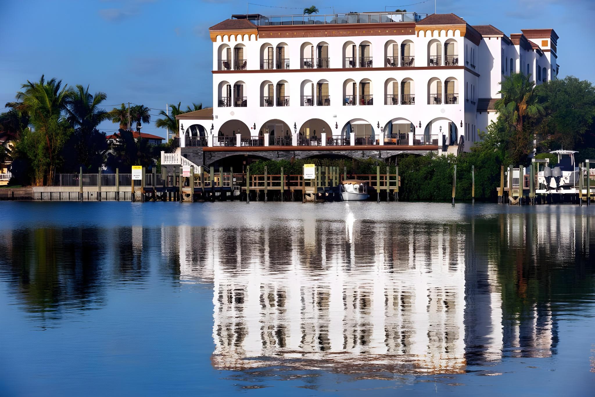 The Hotel Zamora in ST PETE BEACH - FL
