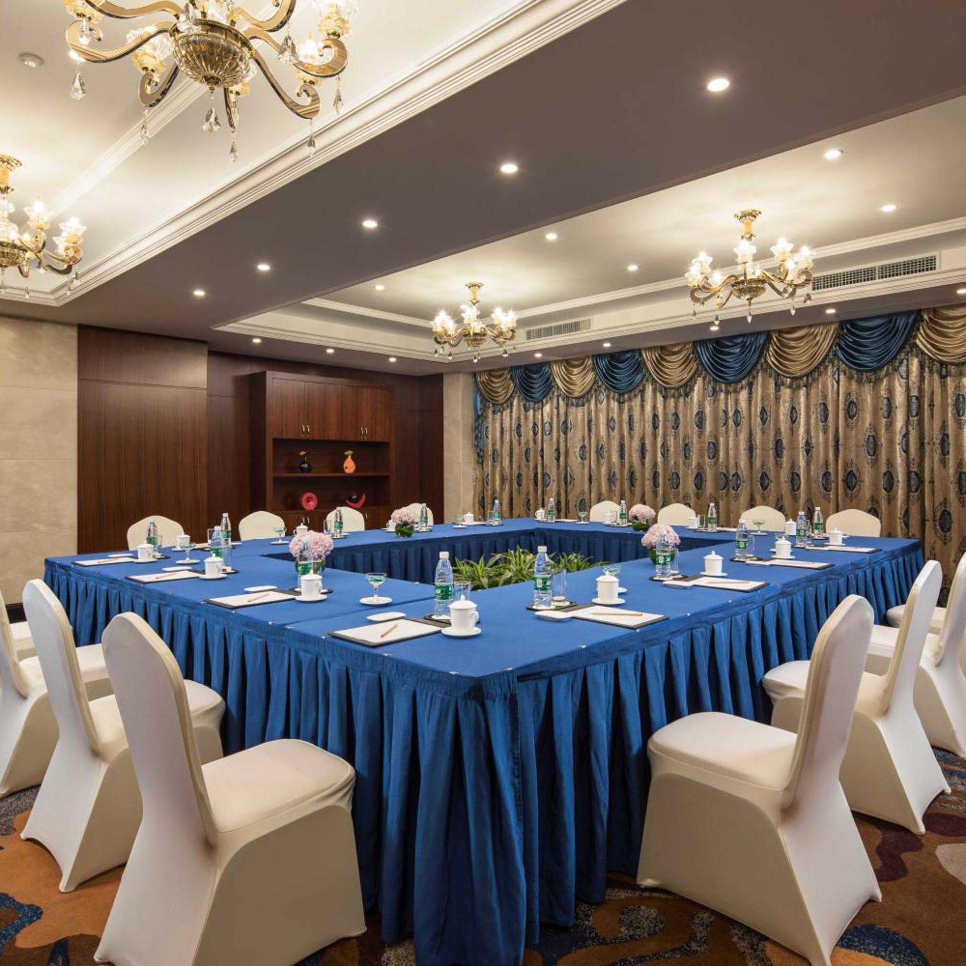 Overseas Chinese Hotel Wenzhou 43/55