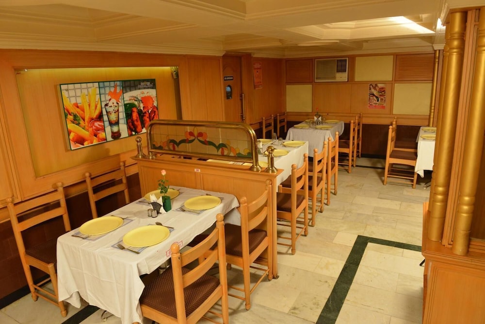 Sree Bharani Hotel 22/27