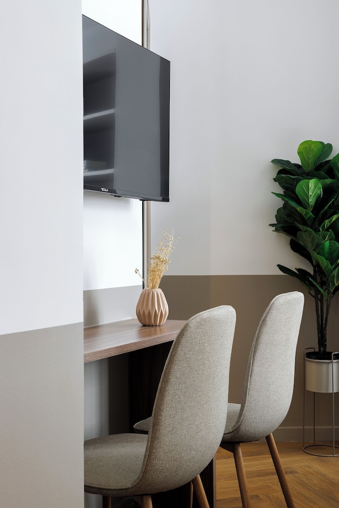Ermass Modern Living Apartments 42/50