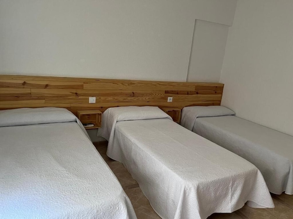 Hostal Barbate 15/50
