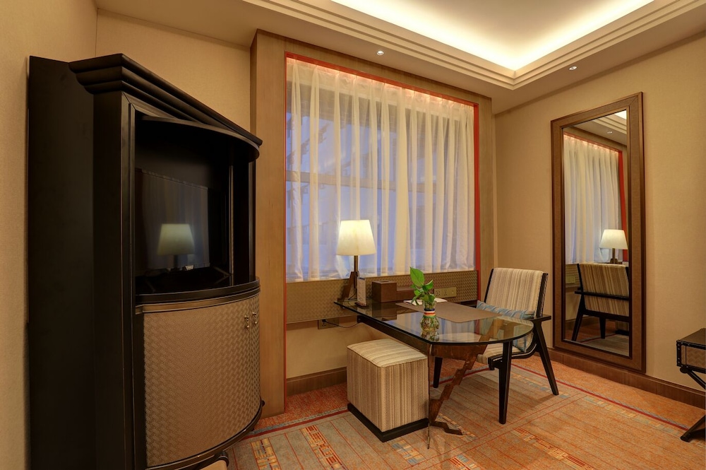 Tibet Hotel Chengdu 36/50