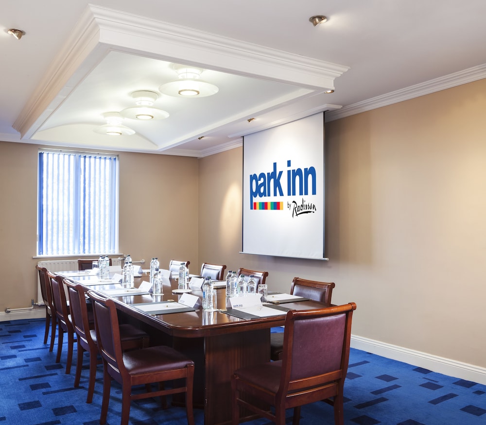 Park Inn by Radisson Shannon Airport 46/59