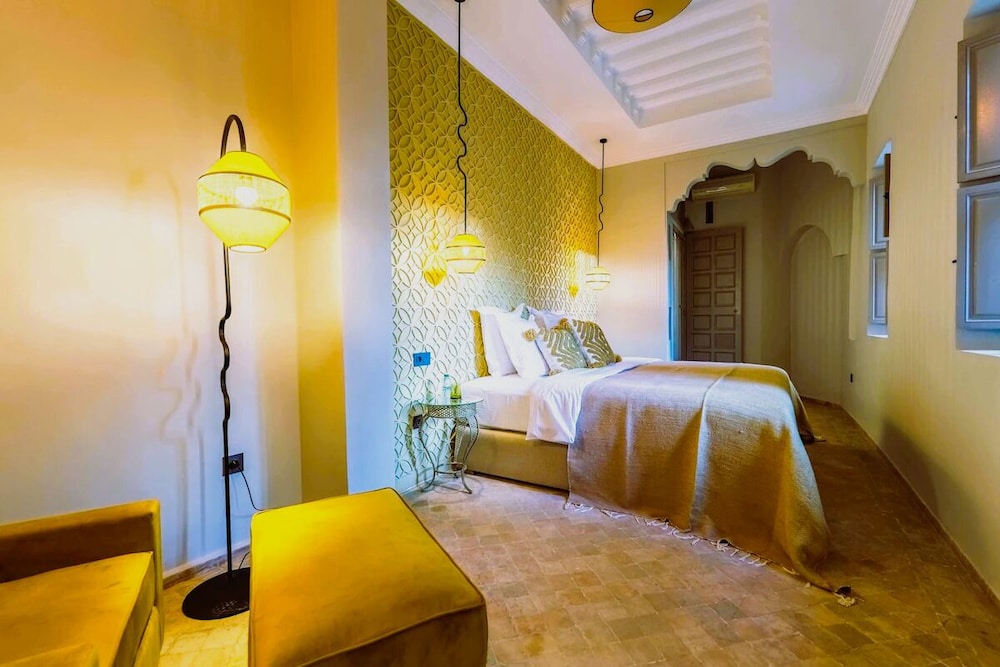 Riad XO Amira Victoria 36/50