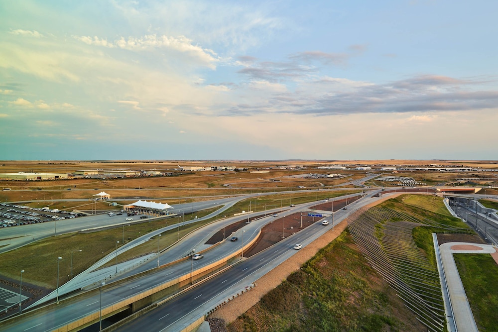 The Westin Denver International Airport 35/70