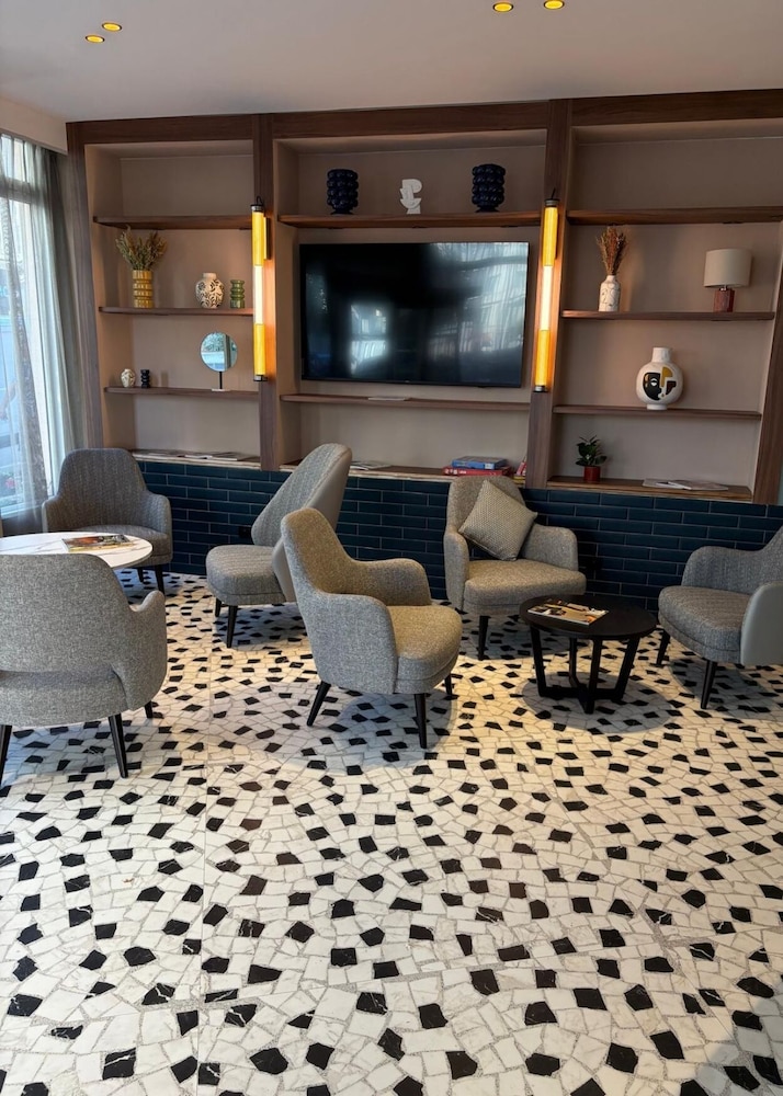 Minotel La Residence 57/63