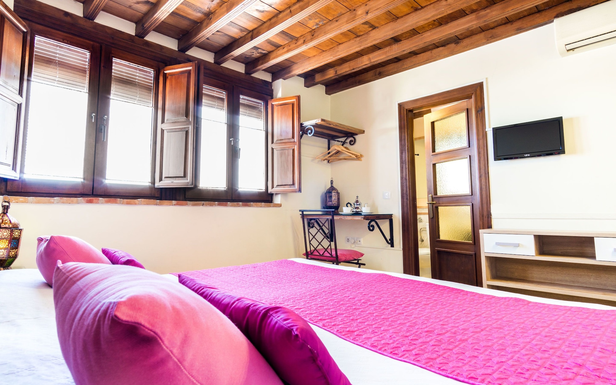 COMFORT, DOUBLE BED