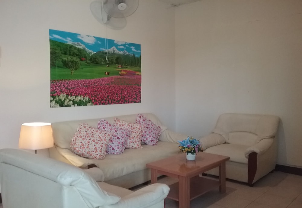 Srisin Guesthouse 10/13