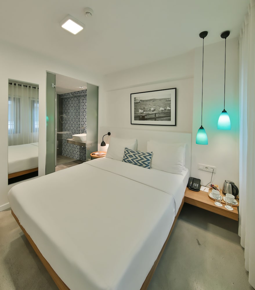 STANDARD, DOUBLE BED