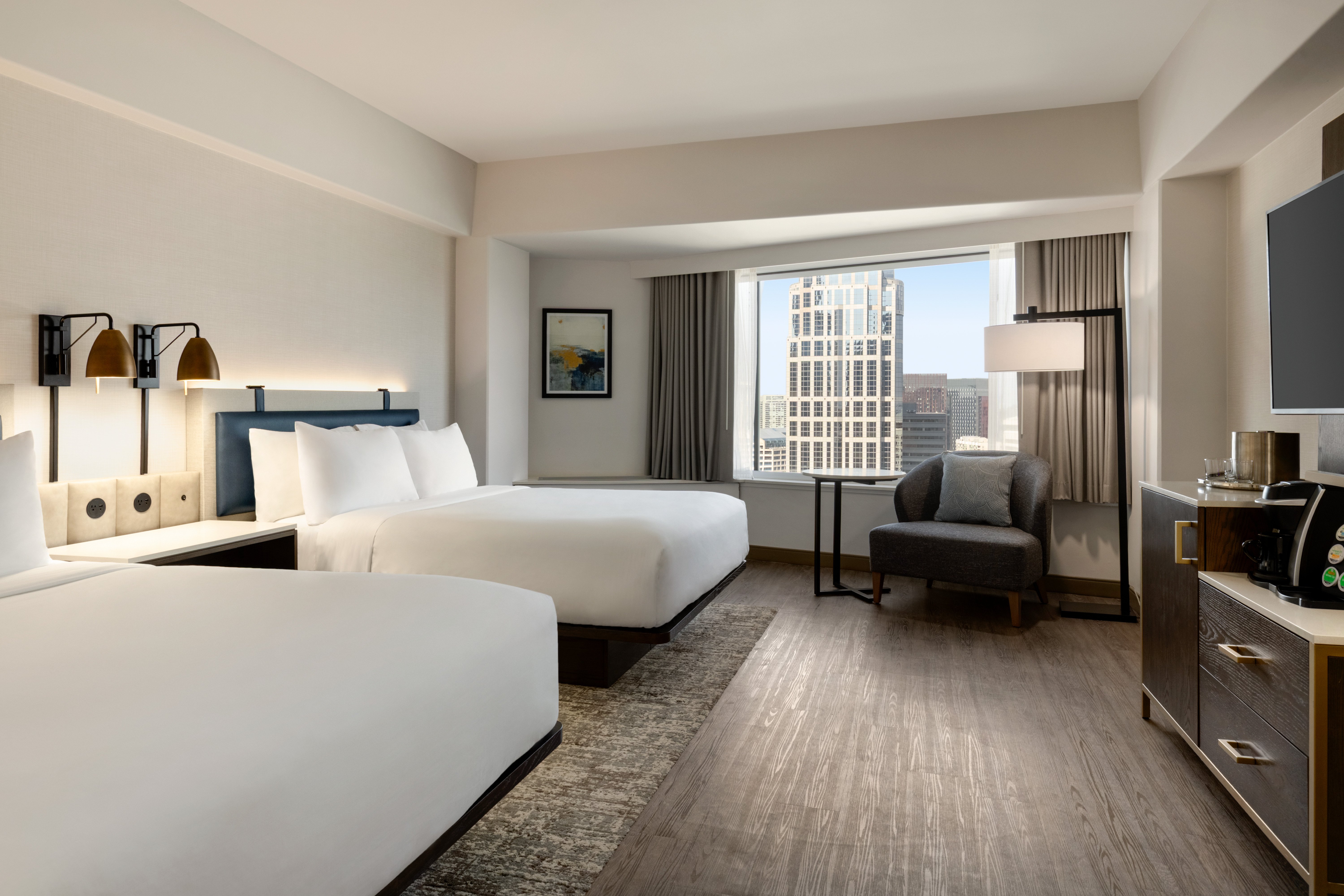 Crowne Plaza Seattle Hotel 7/80