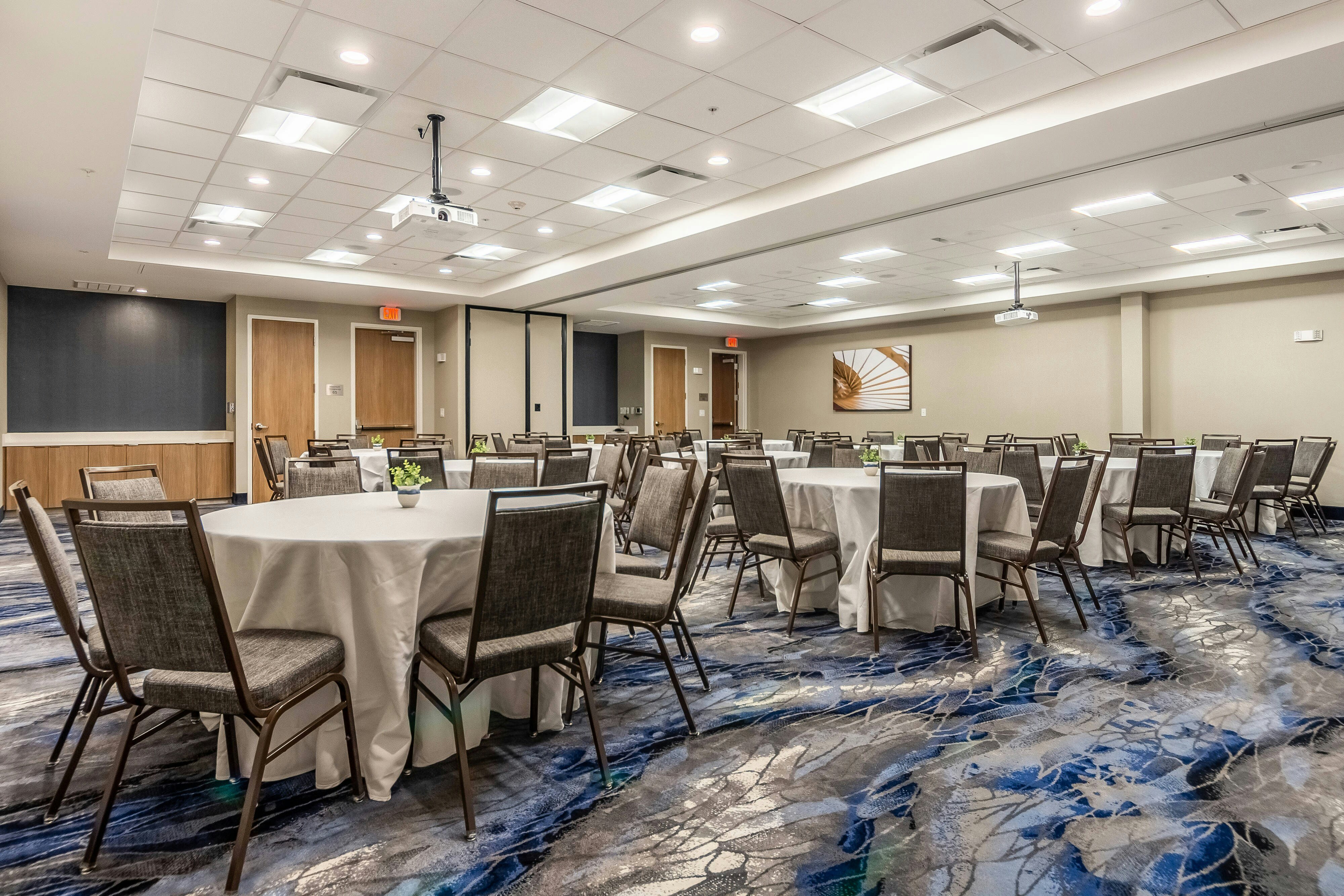 Fairfield Inn & Suites by Marriott Dallas DFW Airport North Coppell Grapevine 35/39