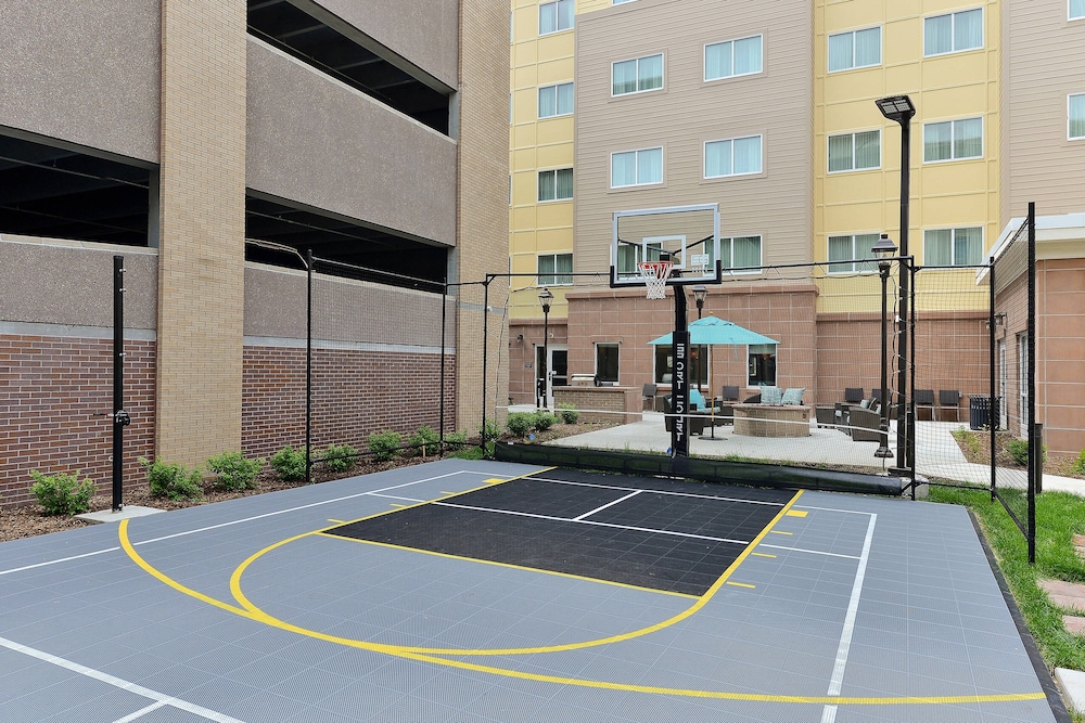 Residence Inn Des Moines Downtown 2/56